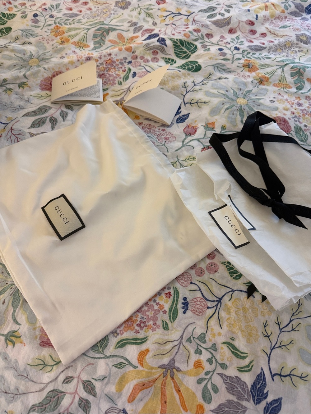 Gucci White and Black Branded Dust Bag Set